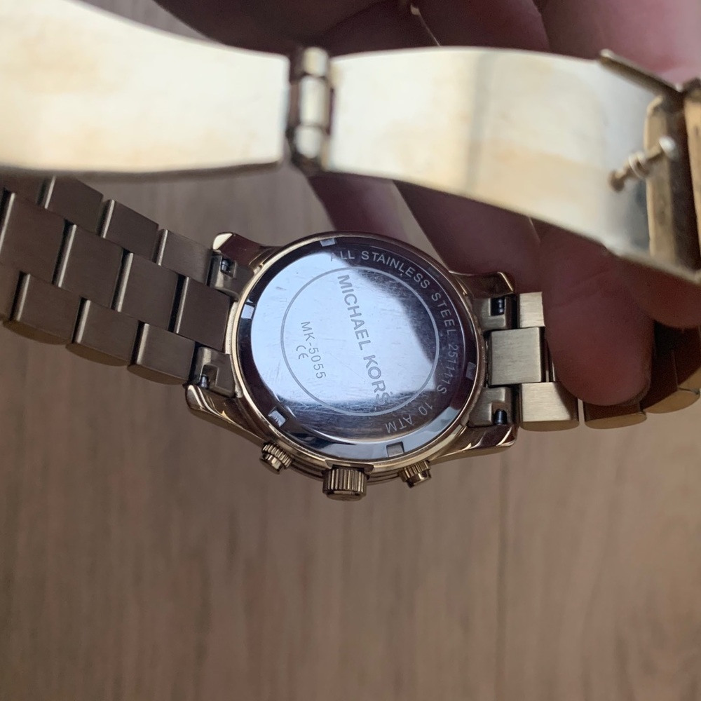Michael Kors gold women’s watch - Picture 6 of 6
